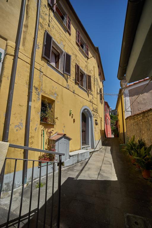 Trebiano Sotto Il Castello Bed & Breakfast エクステリア 写真