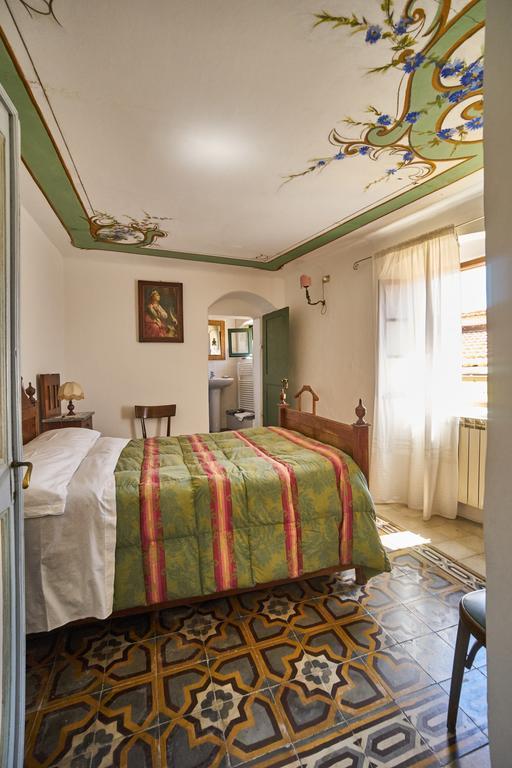 Trebiano Sotto Il Castello Bed & Breakfast エクステリア 写真
