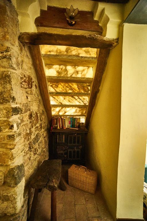 Trebiano Sotto Il Castello Bed & Breakfast エクステリア 写真